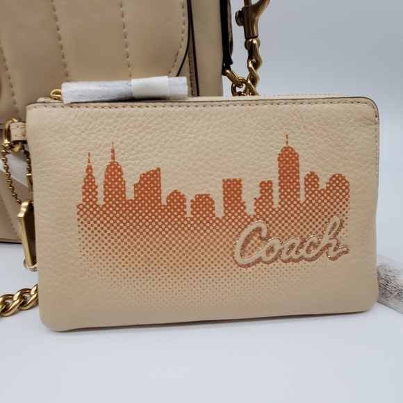 💗3 Piece Coach x Jennifer Lopez Set Marlie Satchel, NYC Wristlet & Bag Charm - Picture 12 of 16